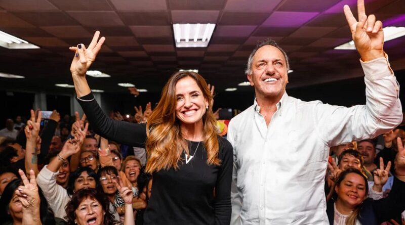 Scioli y Toloza Paz