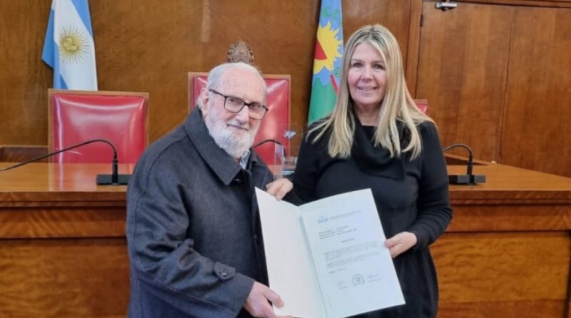 arquitecto Héctor De Schant, declarado “Vecino Destacado” por el HCD