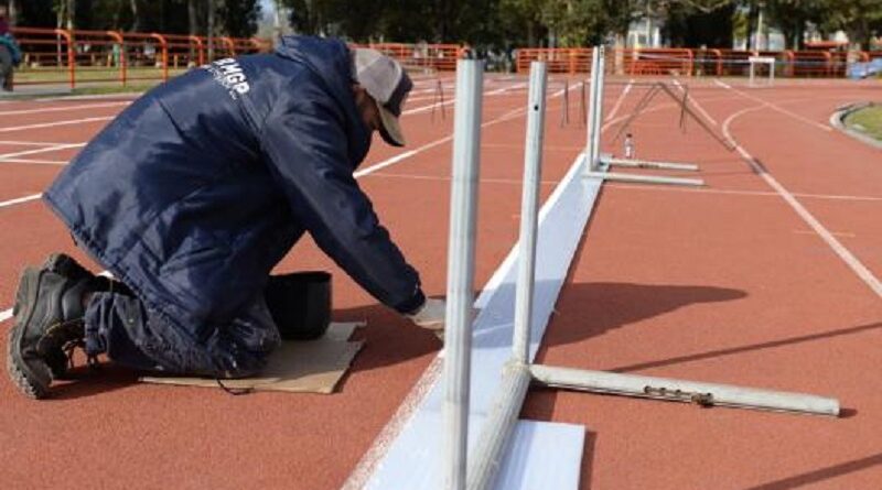 avanzan con los trabajos de mantenimiento y recuperación de escenarios deportivos