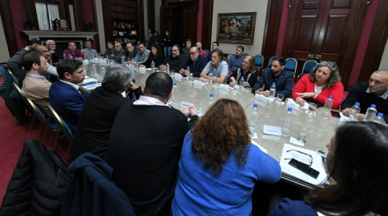 GREMIOS ESTATALES PBA REUNIDOS CON GOBERNADOR