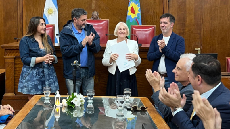 reconocimiento vecina destacada Alisia Sonia