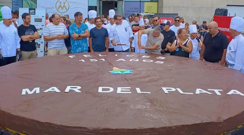 Alfajor mas grande mdp 151 años