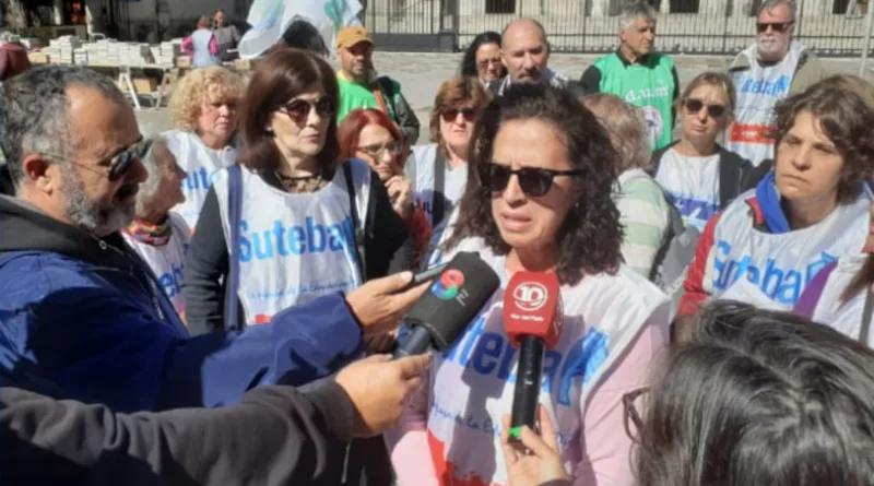 Jornada de protesta SUTEBA MDP en peatonal