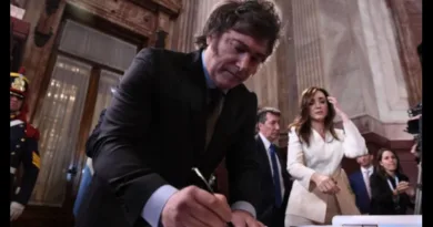 Decreto presidencial Milei