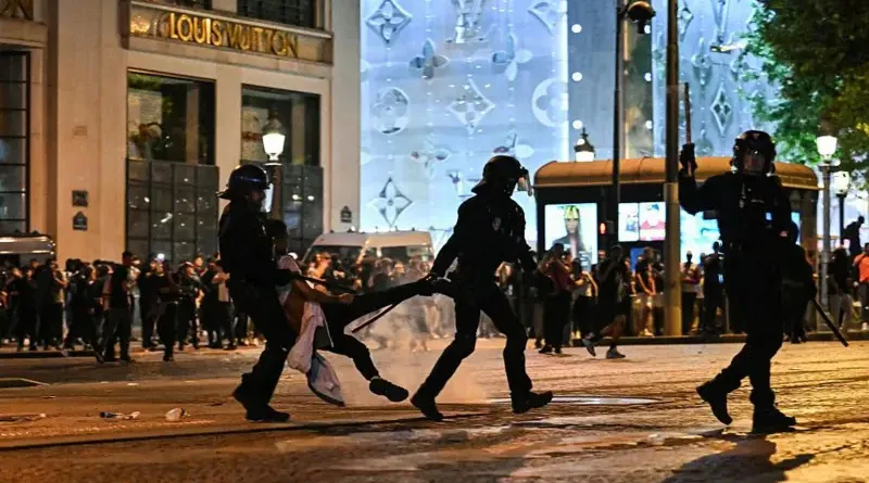 DISTURBIOS EN PARIS - PSG