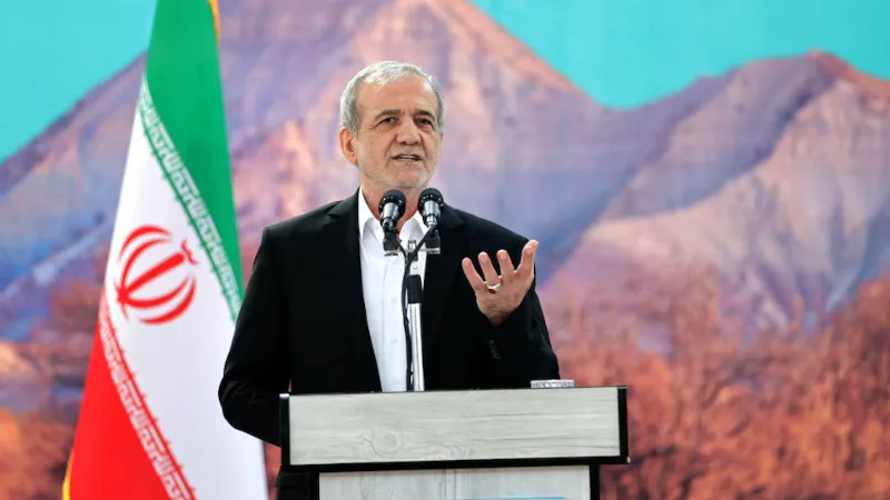 MASOUD PEZESHKIAN, PRESIDENTE DE IRAN