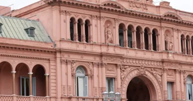 CASA ROSADA
