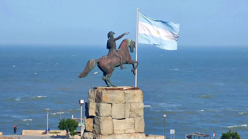 costa mdp bandera monumento smt