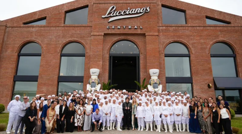 MIlei visita Luccianos Parque Industrial