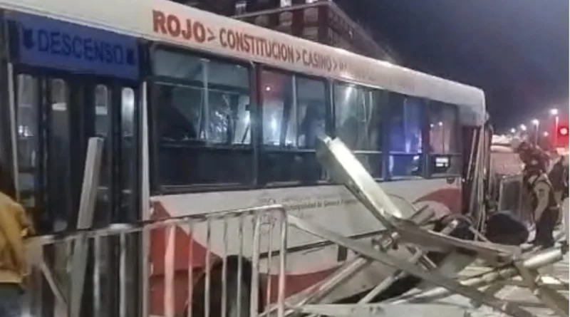 Tragedia colectivo mar del plata en la costa