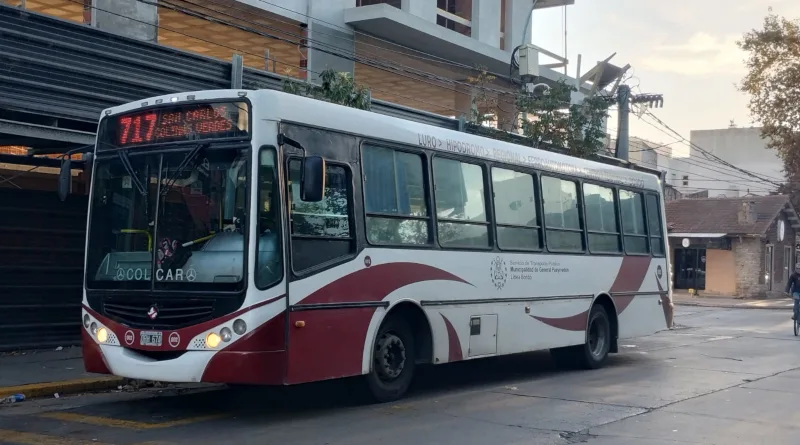 colectivo modelo 2015 mdp proveniente desde Salta en el año 2022